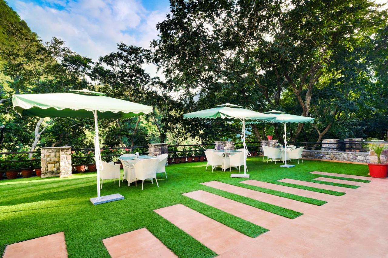 Summit By The Ganges Beach Resort & Spa Rishīkesh Exterior foto